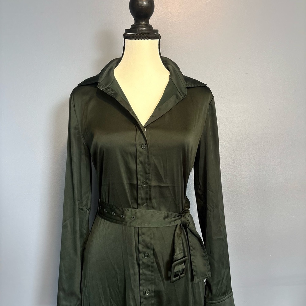 Aritzia Babaton Forest Green Button-Up Midi Dress w/ Belt size 2